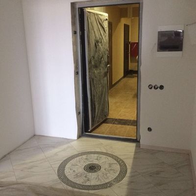Керамическая плитка в прихожей
