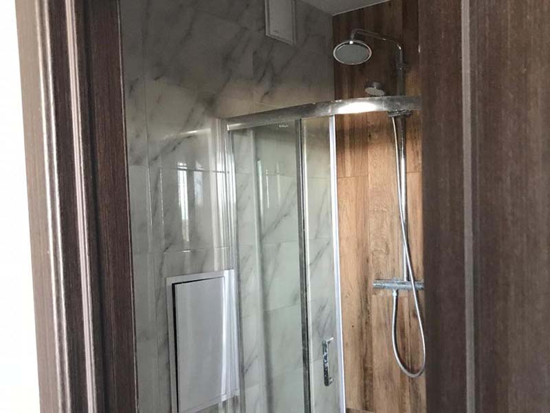 Ванная темный гранит